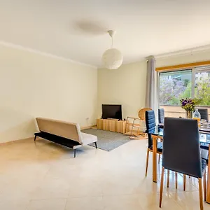 apartamento-luminoso-proximo-da-praia-e-da-marina.hotelaalgarve.com/
